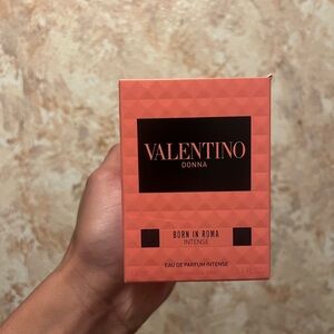 Valentino Donna Born in Roma Intense - Coral and Black